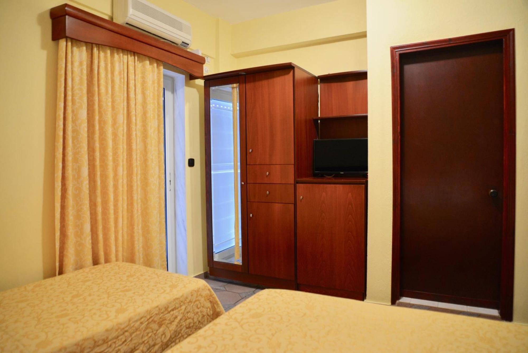 Olympion Beach Hotel Gerakini Exterior photo